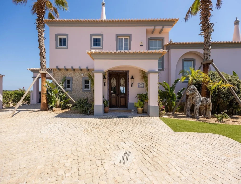 Nice Villa in Budens With Pool