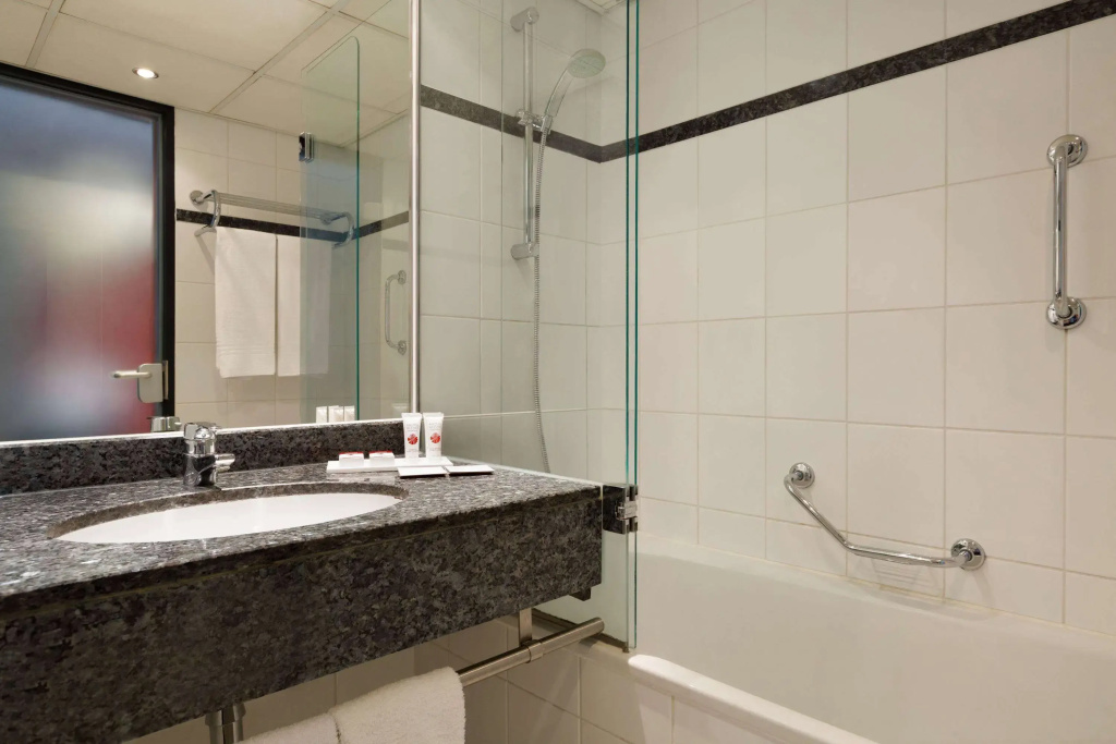 Ramada Amsterdam Airport Schiphol Hotel - Général