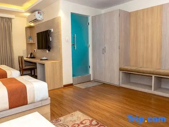 Deluxe Double room (twin beds)