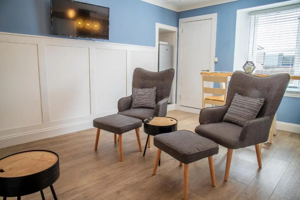 Great Glen Way Canal Side Apartment