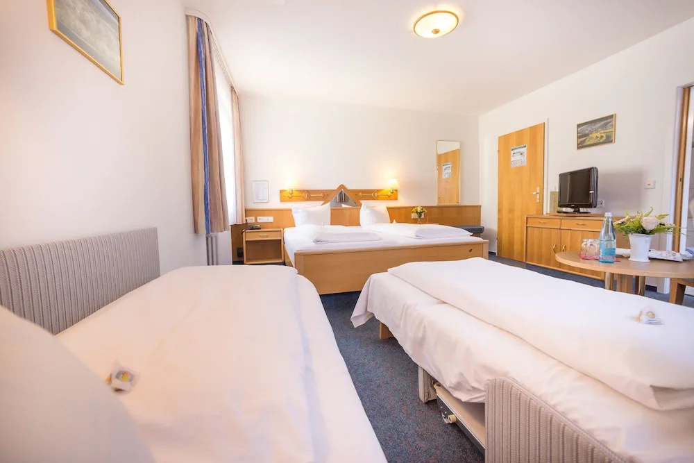 Hotel Pfauen - Chambres