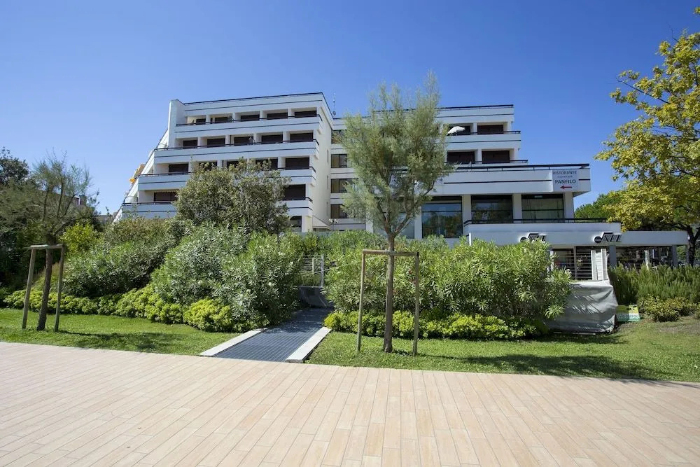 Hotel photo 25