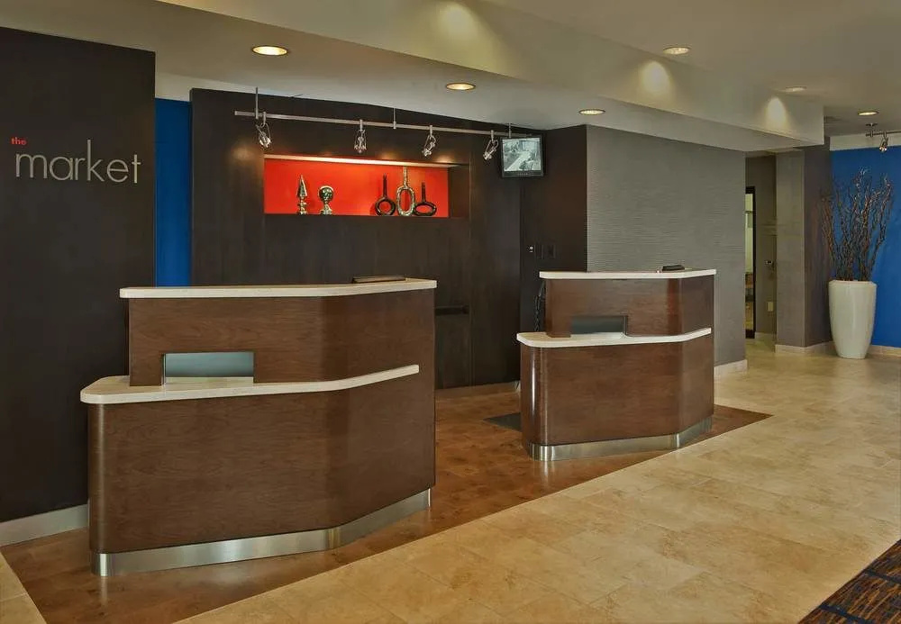Lobby & Reception