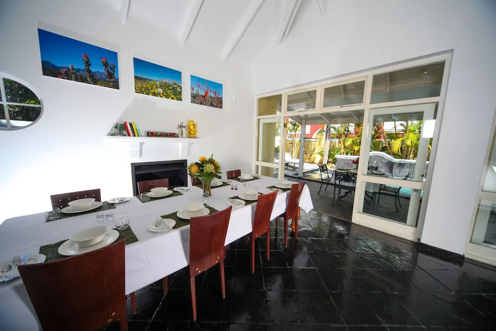 Hunneyball House - фото 24