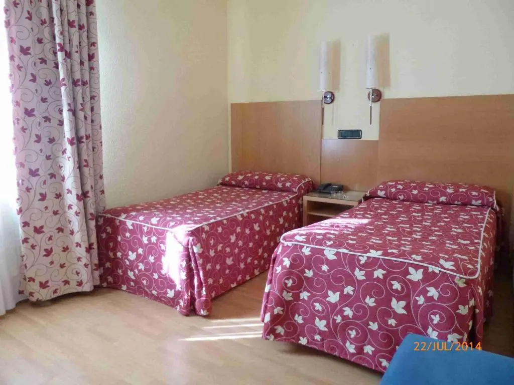 Economy Double room (full double bed)