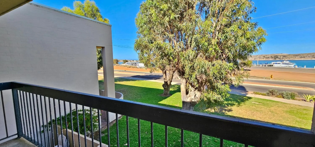 Riverview Holiday Apartment 6 - Kalbarri WA