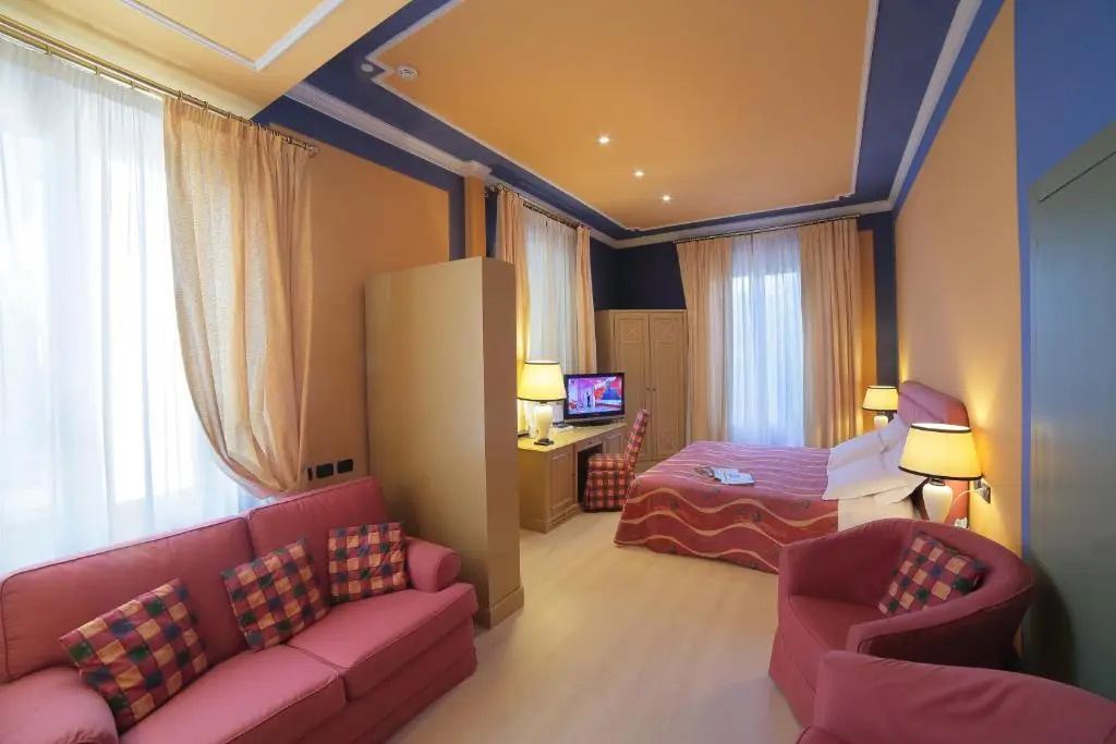 Grand Hotel Nizza Et Suisse - Chambres