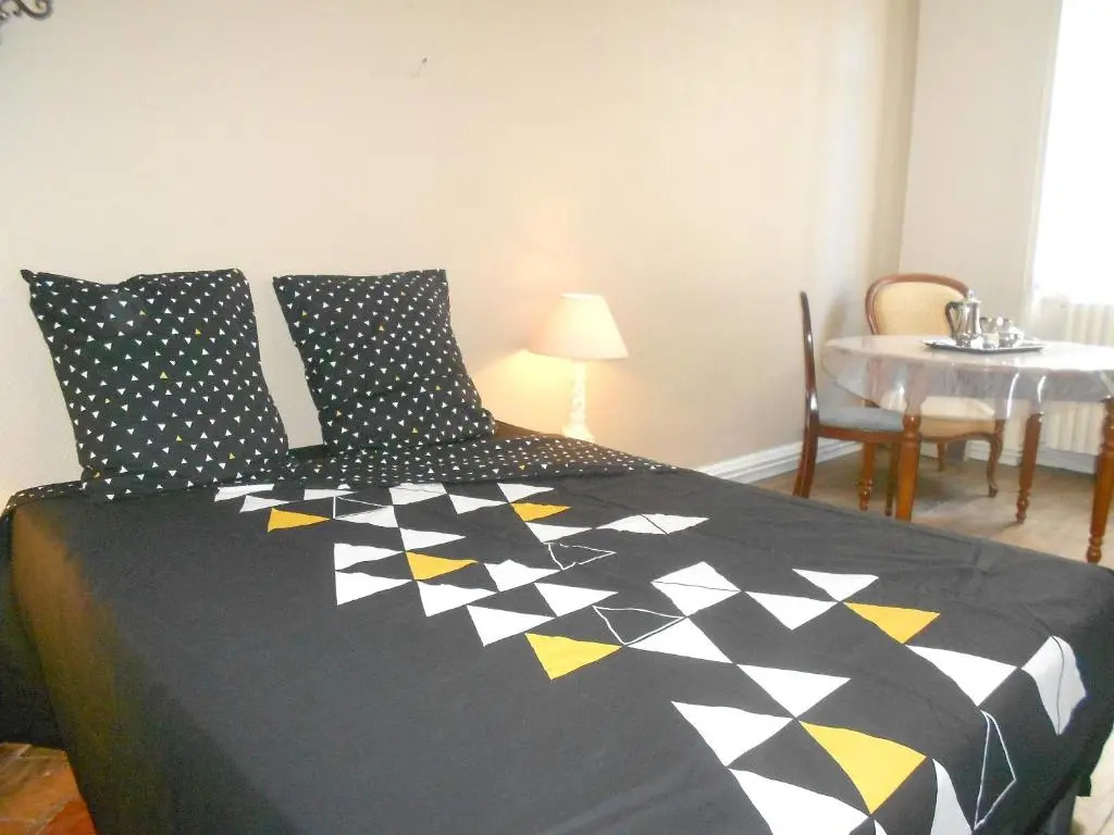 Voir la photo 3 — House With 3 Bedrooms in Airvault, With Enclosed Garden and Wifi