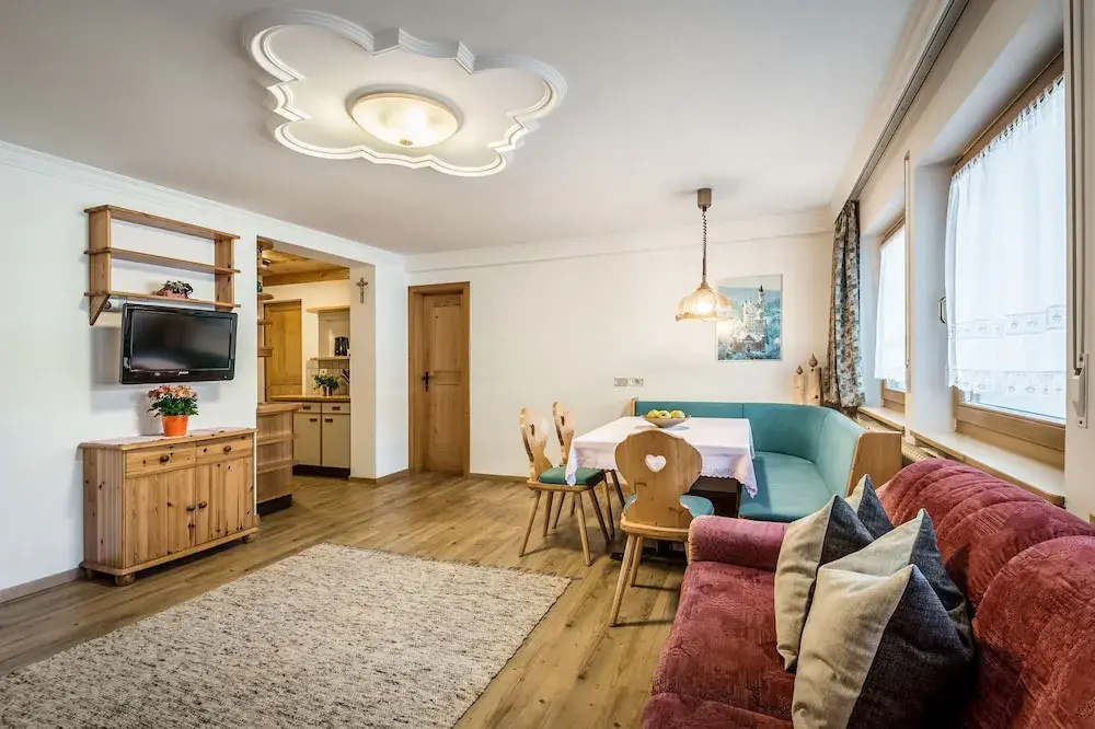 Family Apartment with balcony