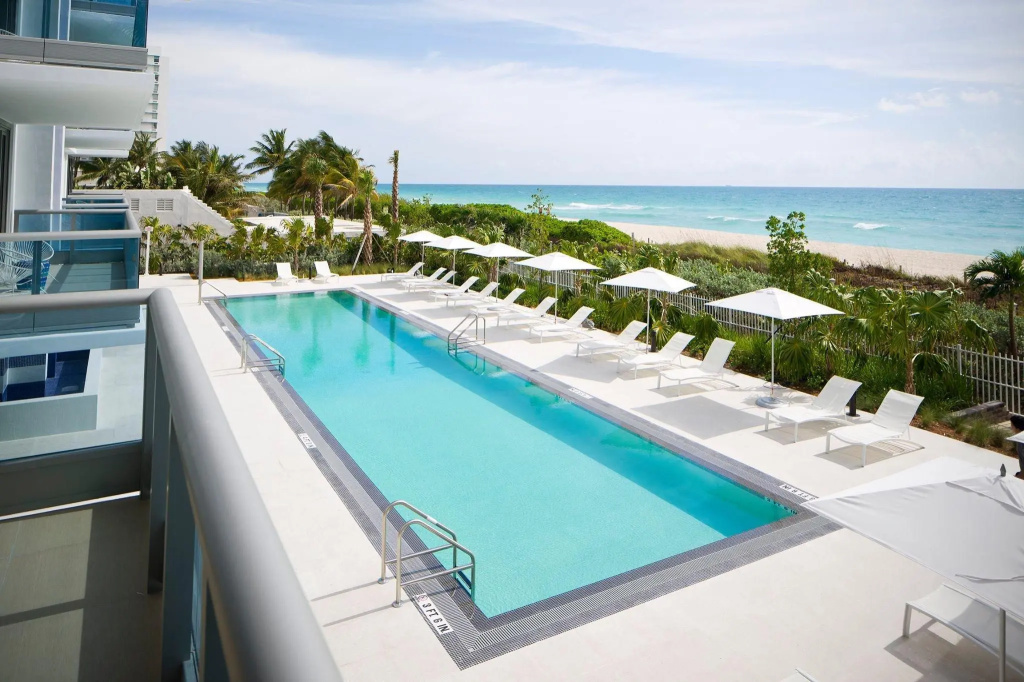 Churchill Suites Monte Carlo Miami Beach - 3