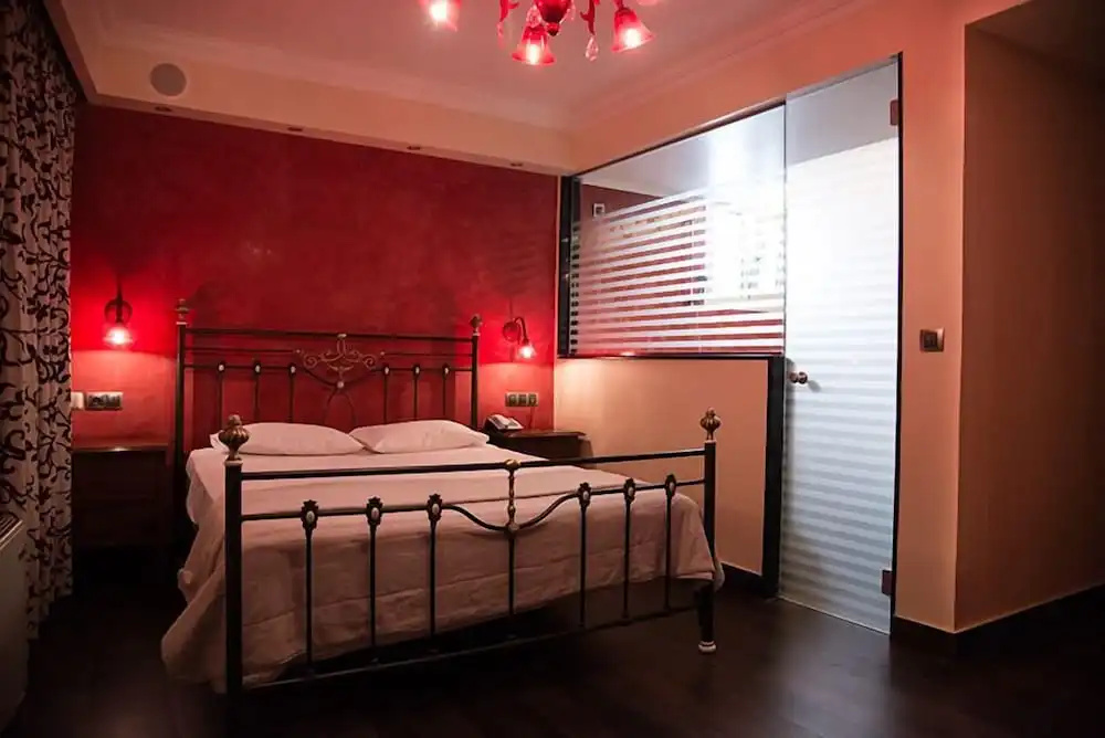 Deluxe Double room with balcony (full double bed)