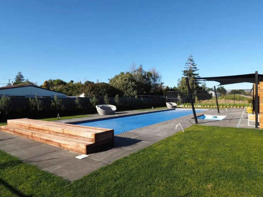 36 on Burgundy - Martinborough Holiday Home