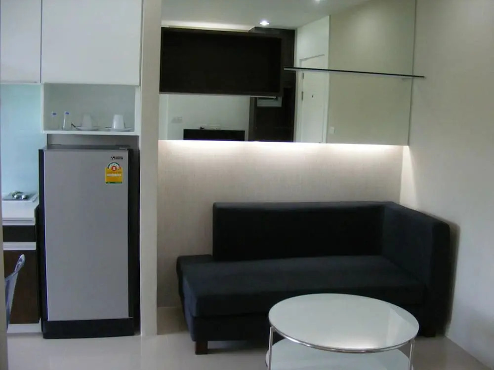 Двухместный номер Standard с балконом двуспальная кровать в The Scene Condo By The Rich