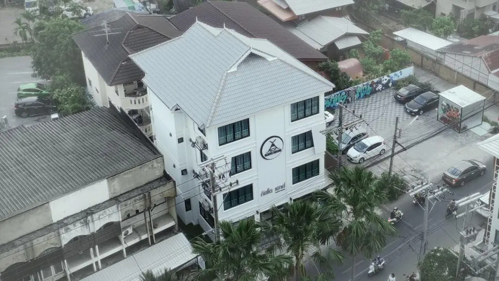 Gusto House