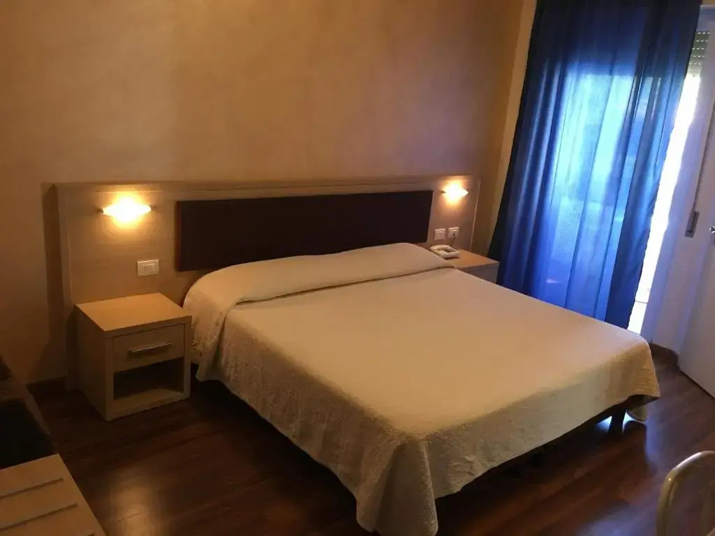 Economy room