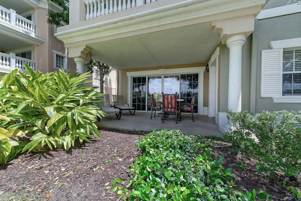 Centre Court Haven in Reunion 3 Br condo by RedAwning