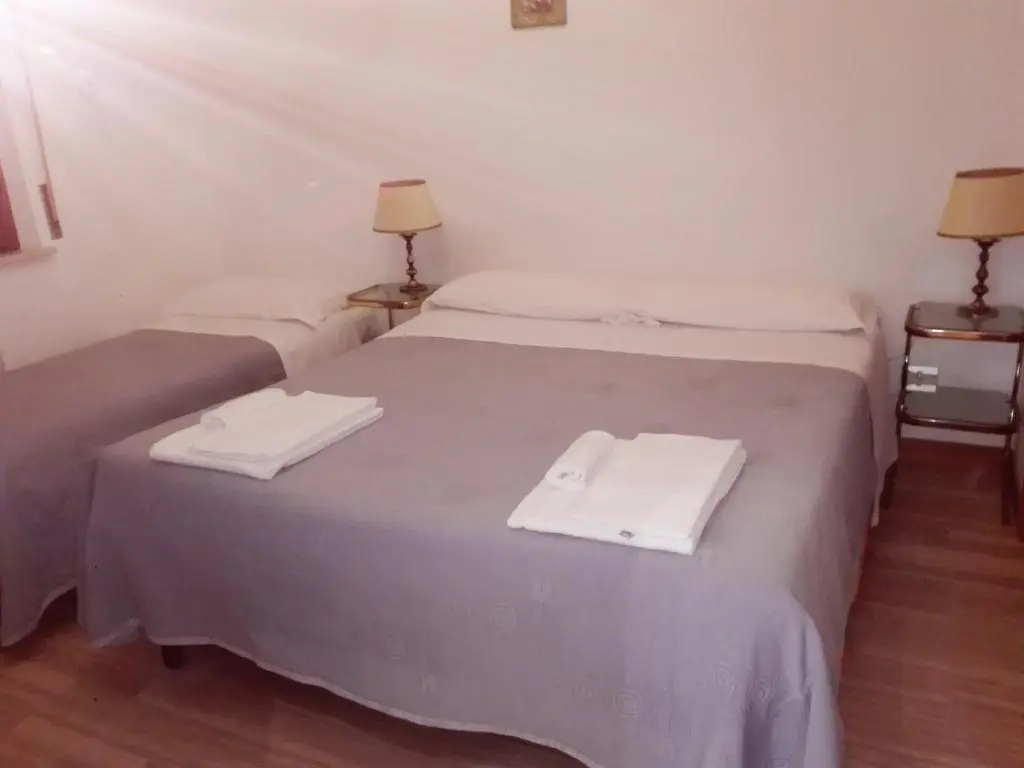 Economy room