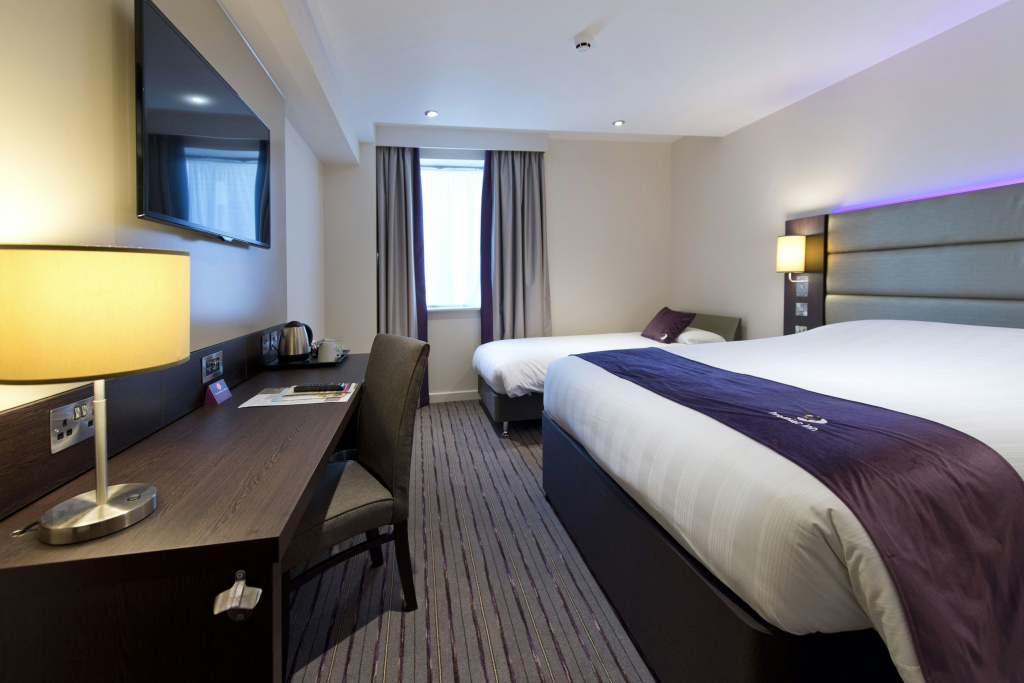 Premier Inn London Southgate — фото