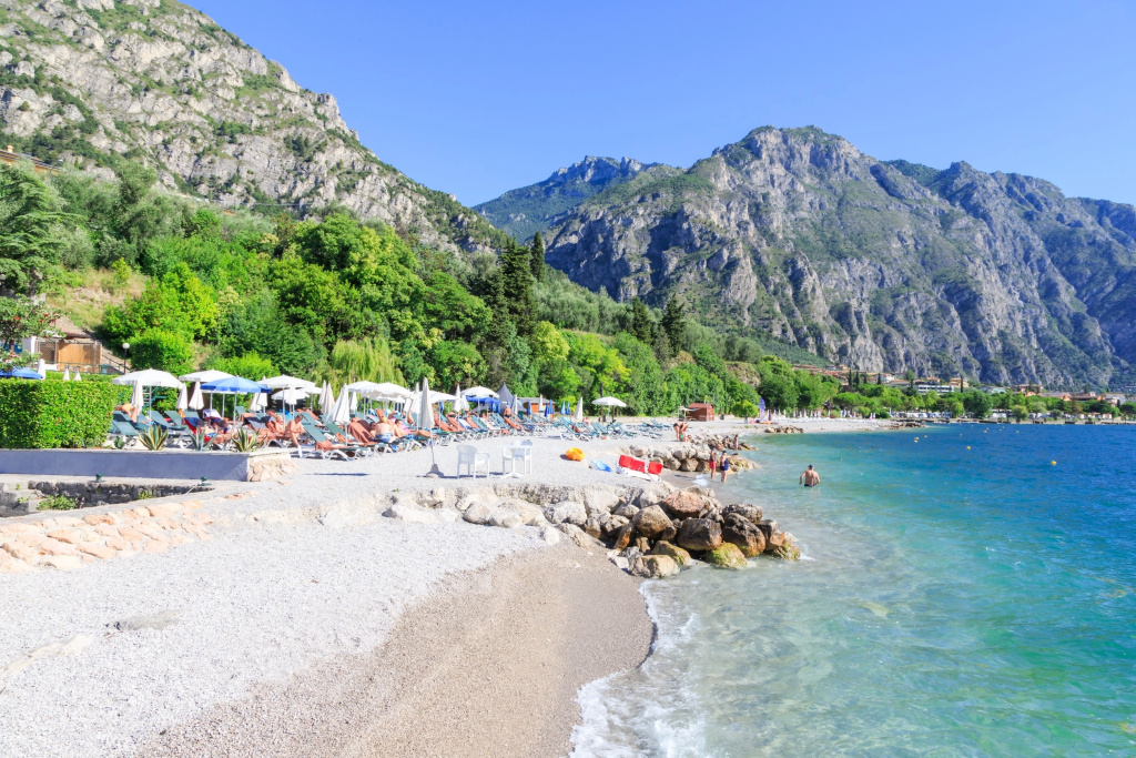 Beach & Waterfront