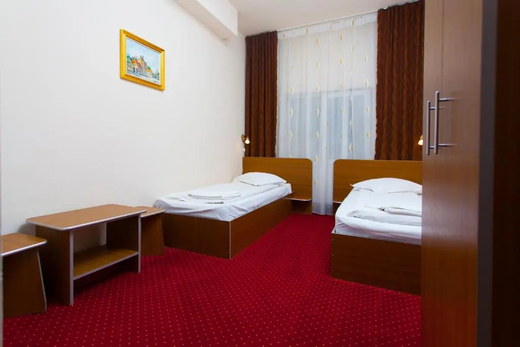 Standard Double room (twin beds)