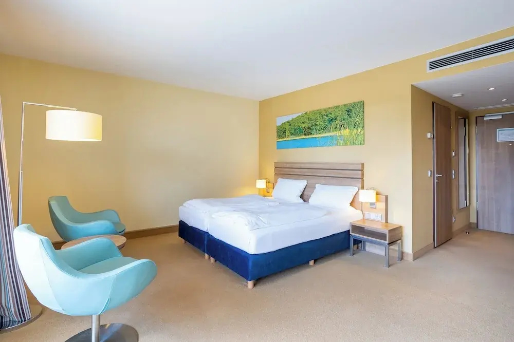 Standard Double room with balcony and with land view (twin beds)