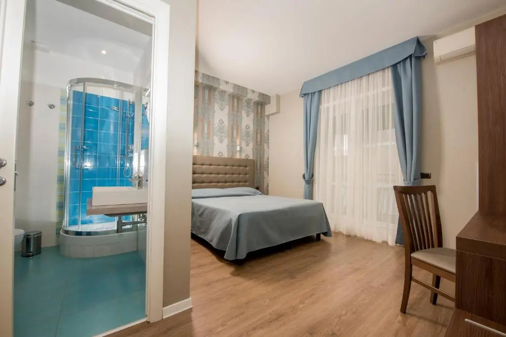 Standard Double room (full double bed)