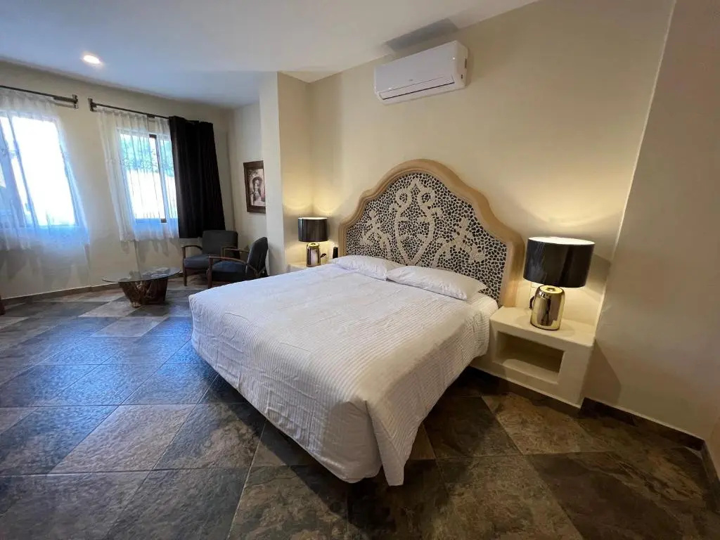 Deluxe Suite