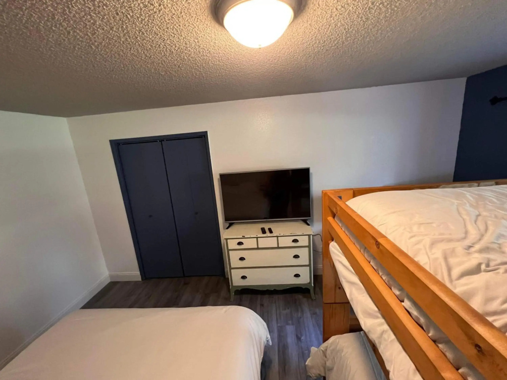 Rustic Girdwood Condo