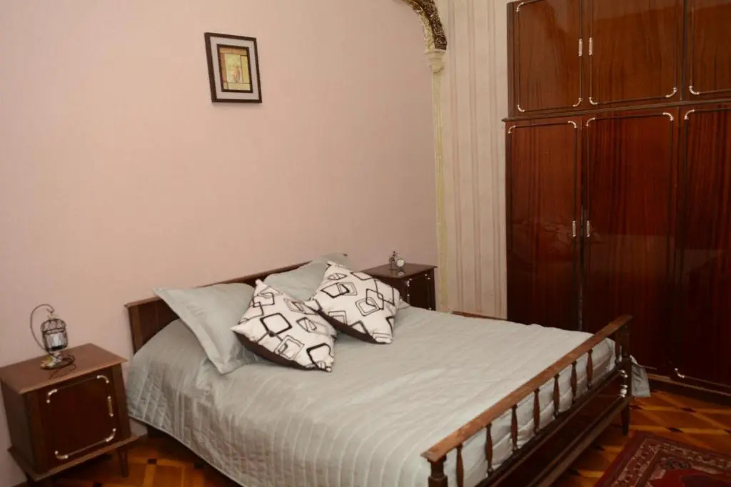 Economy room