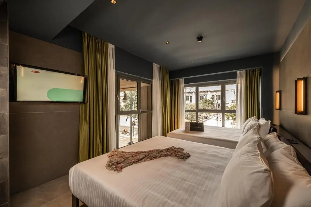 HD8 Hotel Milano Room Type - Quadruple Room with View