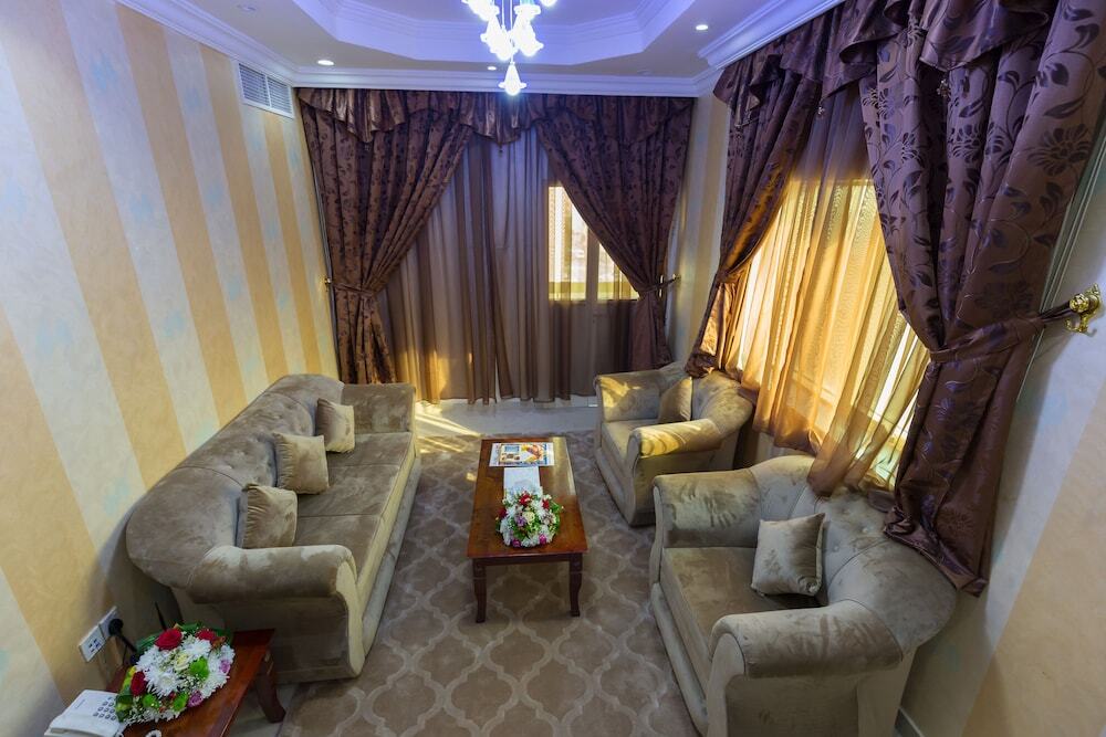 Dream Palace Hotel