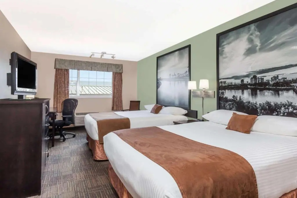 Deluxe Quadruple room