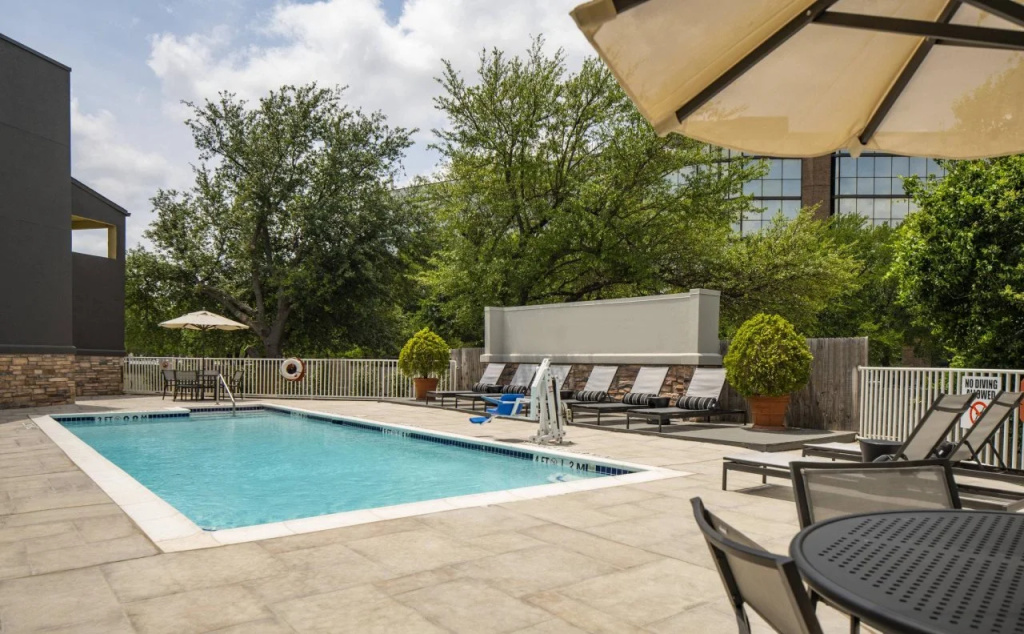 Four Points by Sheraton Dallas Arlington Entertainment District - Général