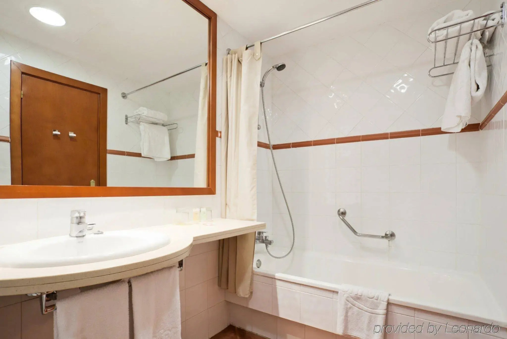 Hotel ILUNION Caleta Park - Général
