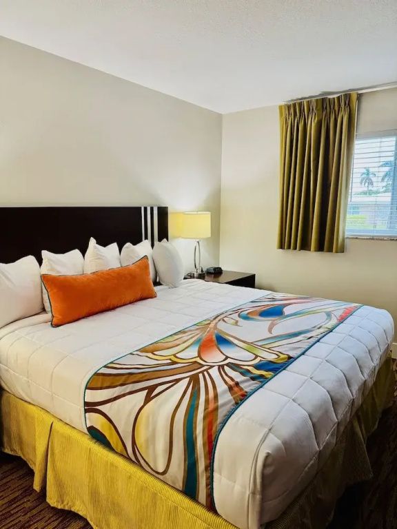 1 Bedroom Suite with balcony