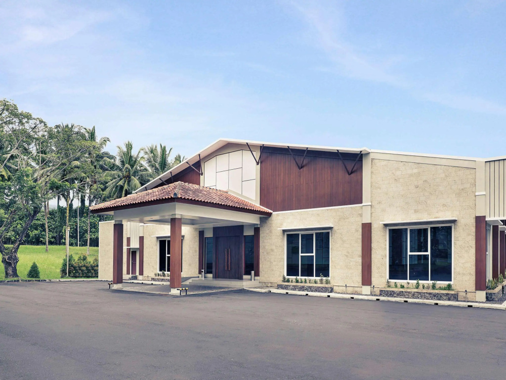 Mercure Manado Tateli Resort and Convention