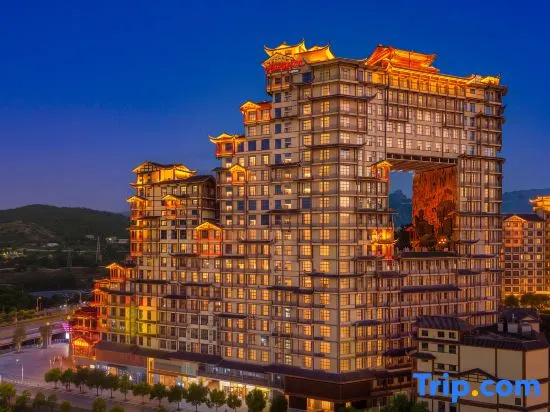 Hampton by Hilton Zhangjiajie Seventy-two Wonder Towers in Zhangjiajie