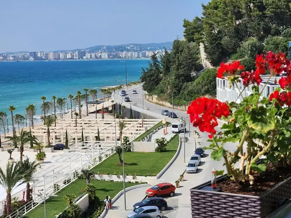 Standard Double room with balcony and with sea view (full double bed)