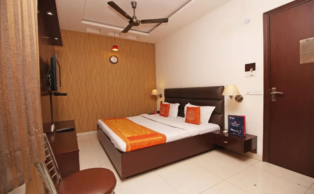 Bedroom