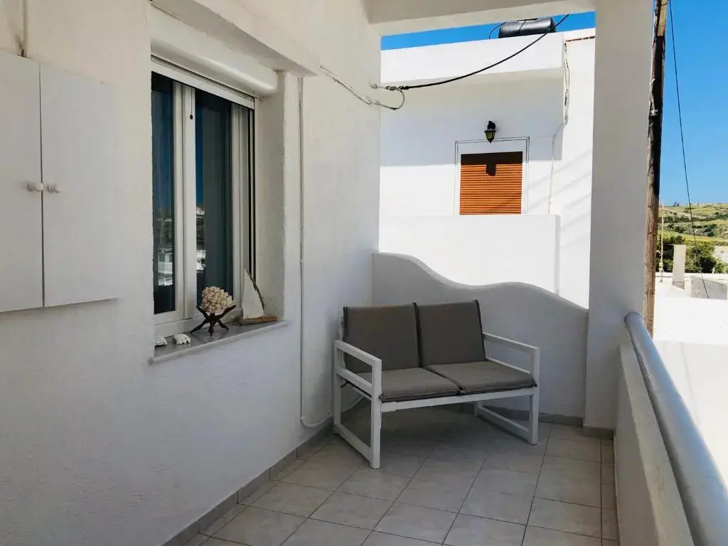 Stylish Home for 6 in Adamas