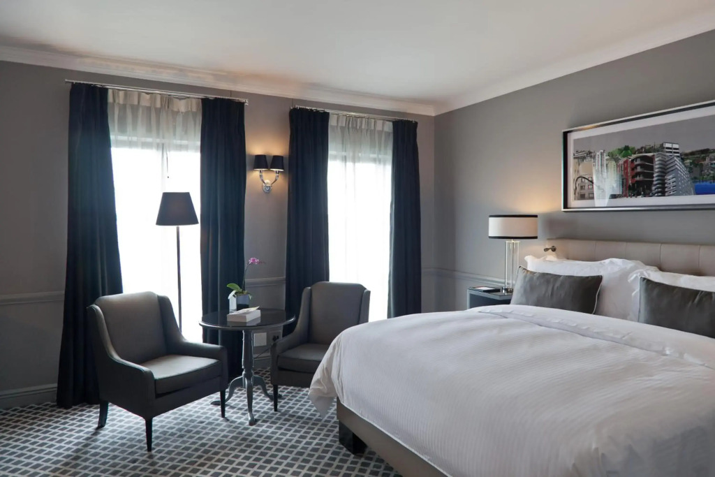 54 on Bath - фото 7