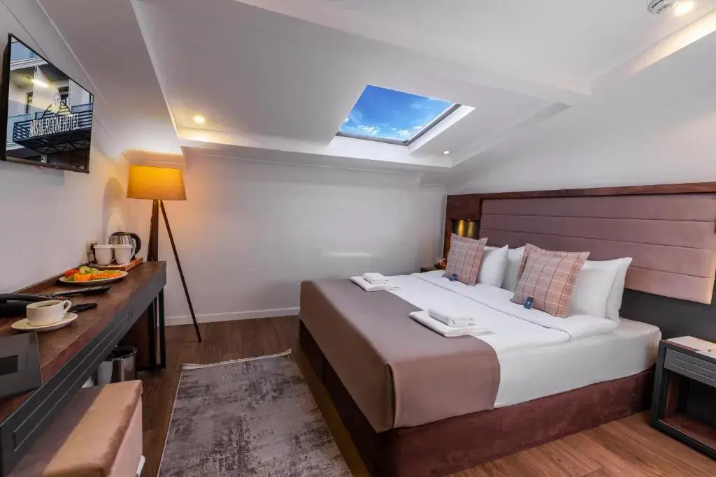 Budget Double room (full double bed)