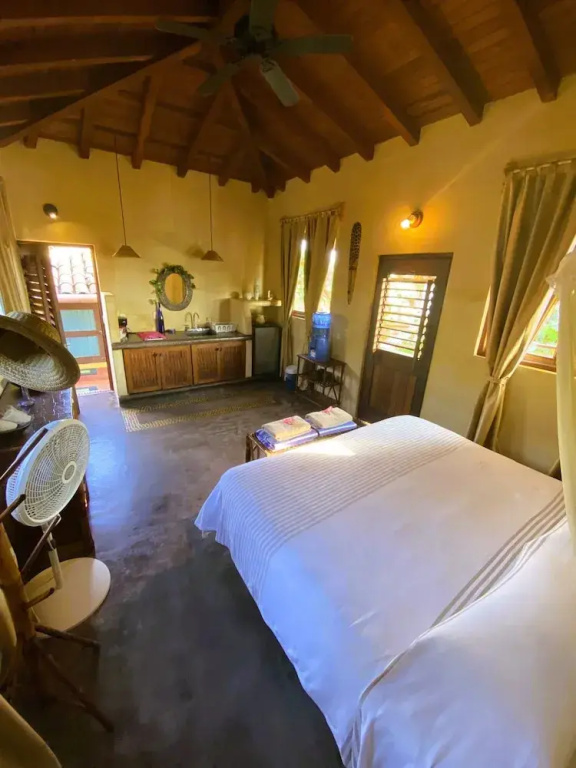 Deluxe Double room with balcony (full double bed)