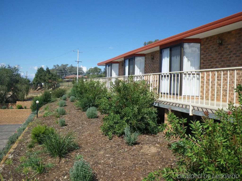 Hume Country Motor Inn