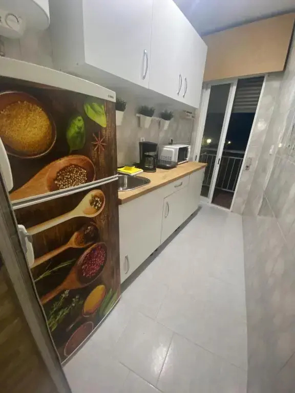 Food & Beverage