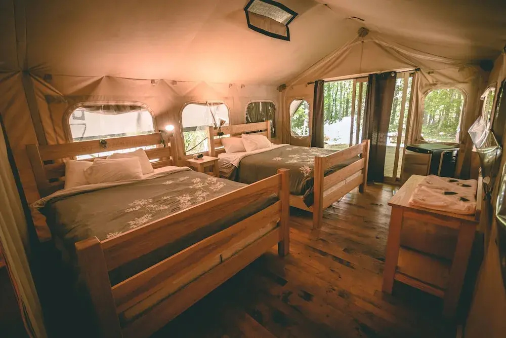 Double Suite (full double bed)