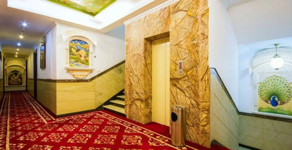 hotel_rooms