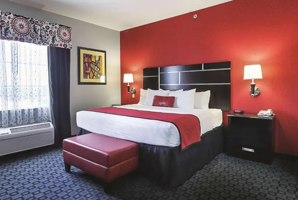 La Quinta Inn & Suites by Wyndham Dallas - Hutchins - Chambres