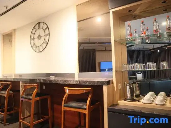 Twin Tower Hotel & Residence
