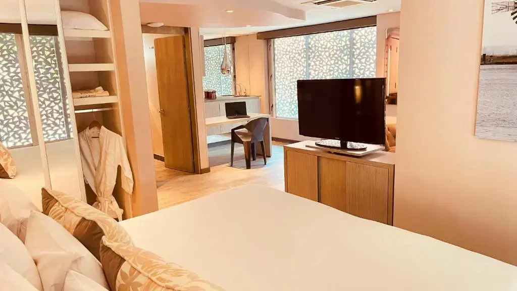 三層套房，附設陽台